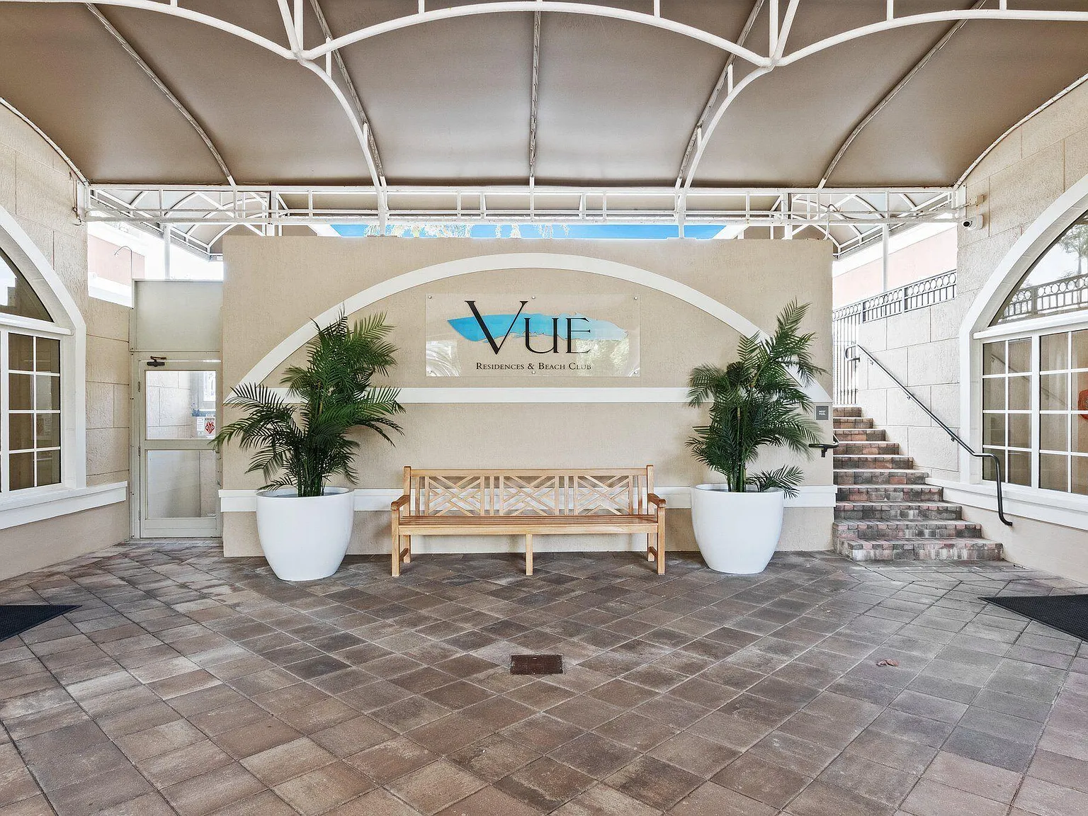 THE VUE — Photo 3