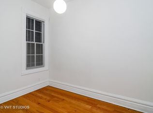 240 W Saint Paul Ave, Chicago, IL 60614