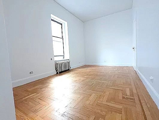 1st image of 251 W 93rd St APT 2C