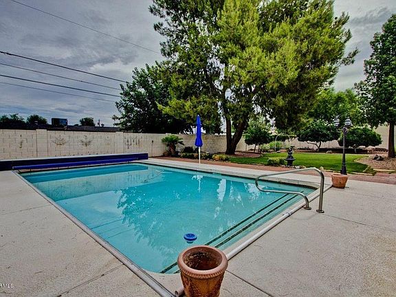 5th image of 2840 E Hillery Dr