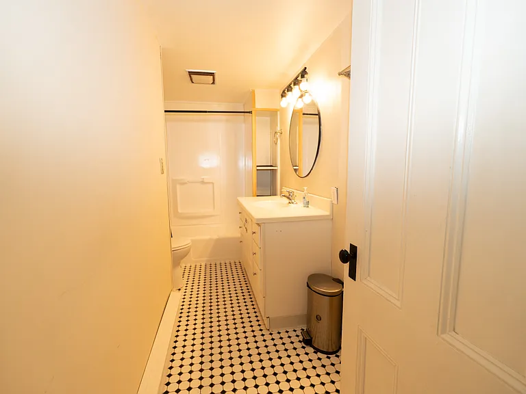 139 Allen Ave — Photo 10