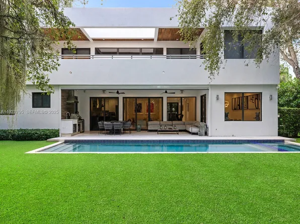 1760 Chucunantah Rd, Miami, FL 33133