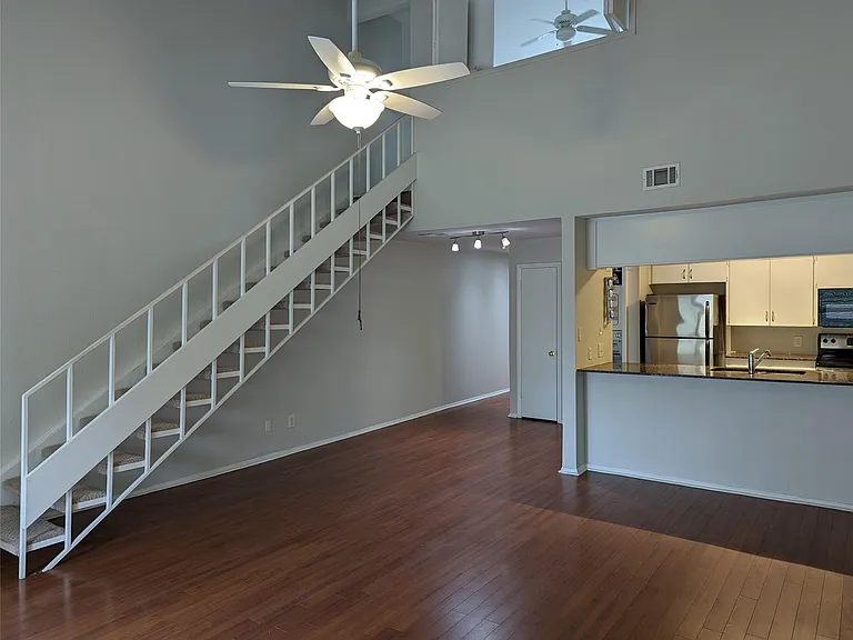1818 S Lakeshore Blvd #36 — Photo 7