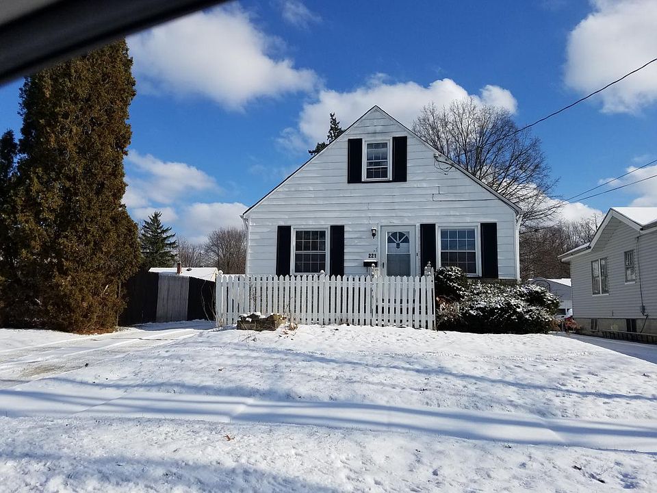1st image of 221 S Dunlap Ave