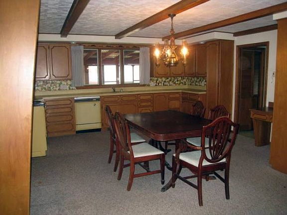 Eat in Kitchen