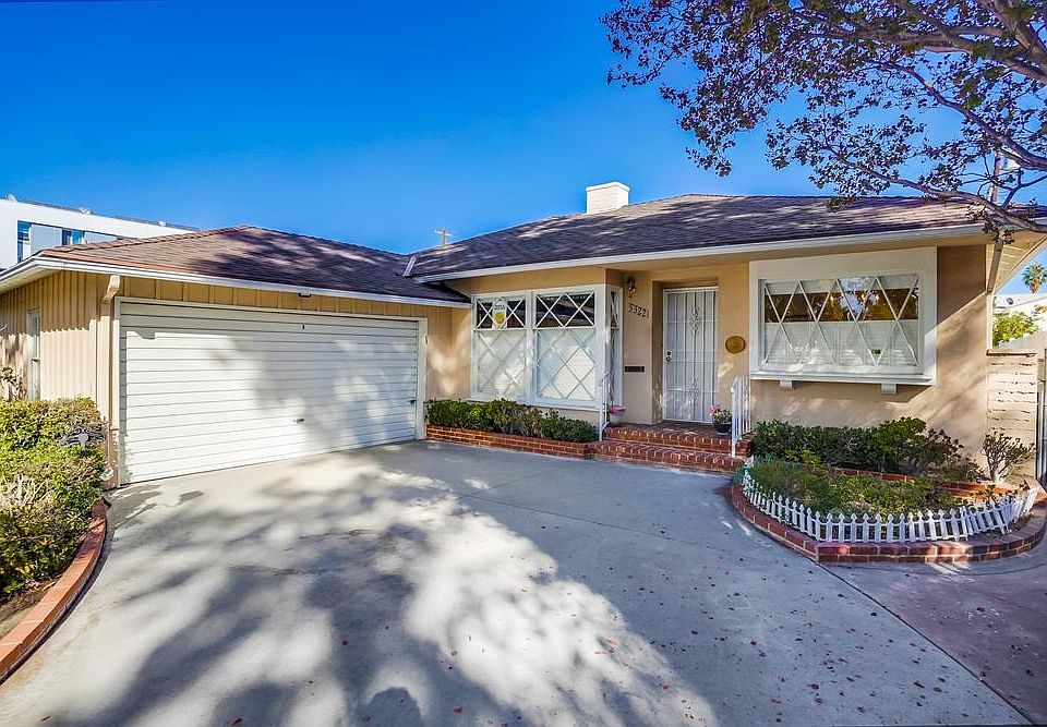 1st image of 5322 Babcock Ave