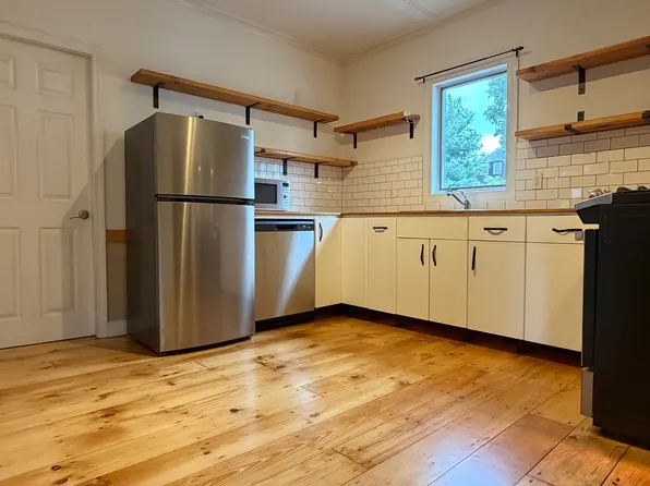35 Winthrop St #1, Melrose, MA 02176