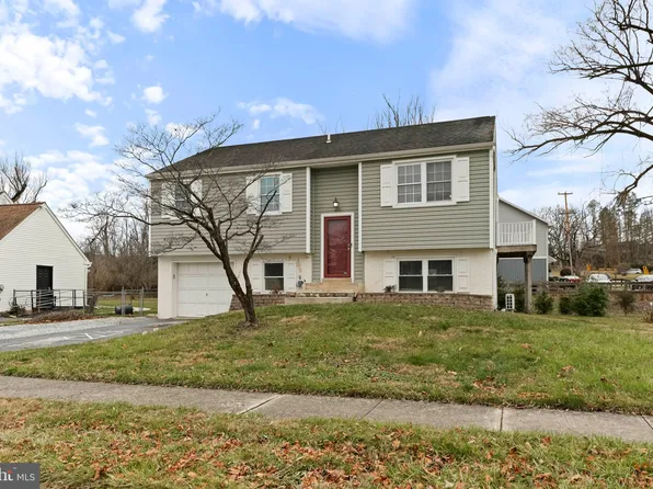 200 Meadow Dr, Downingtown, PA 19335