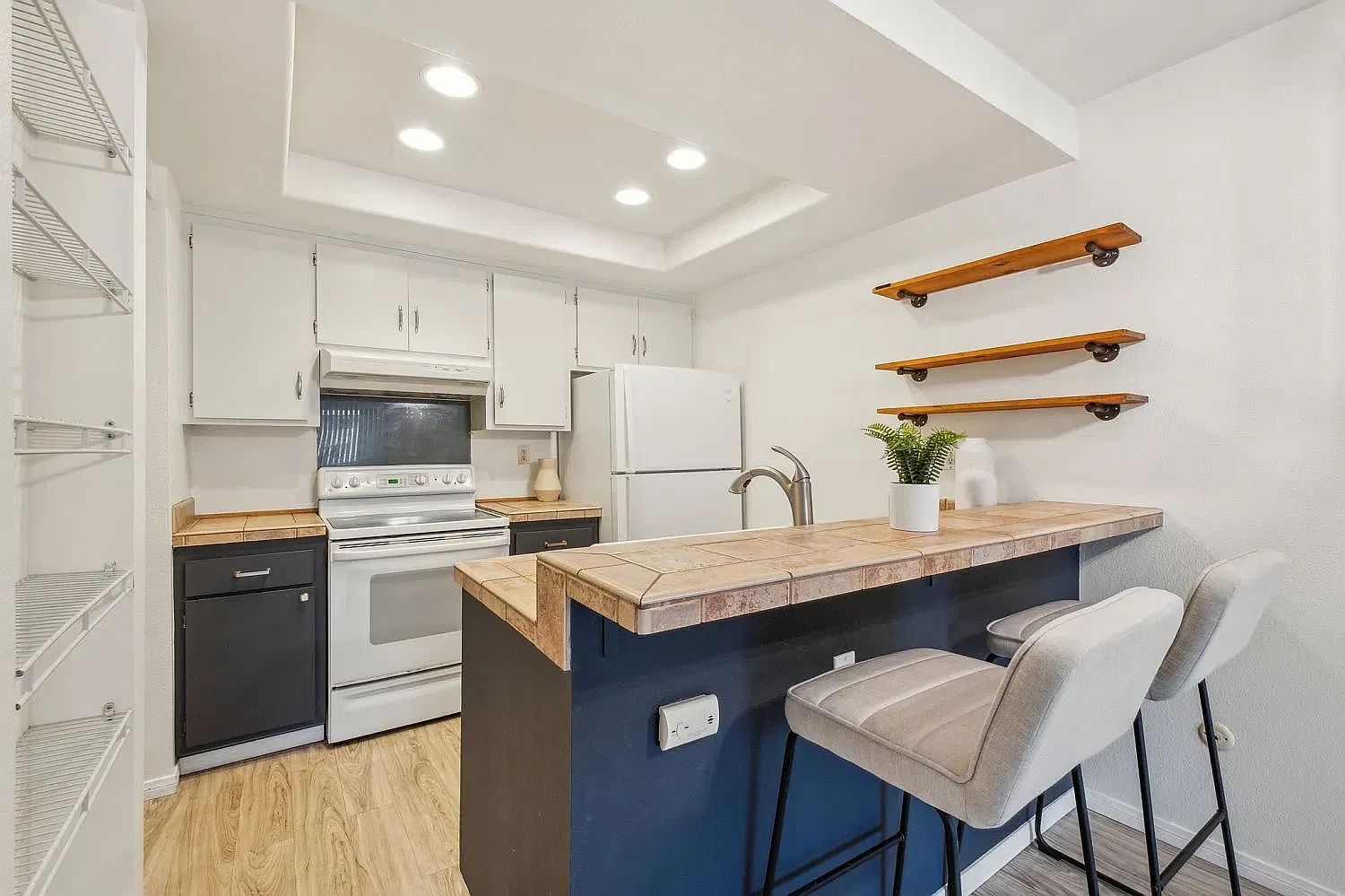 10699 San Diego Mission Road - 205 — Photo 4