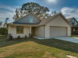 421 Barn Wood Rd, Tuscaloosa, AL 35405