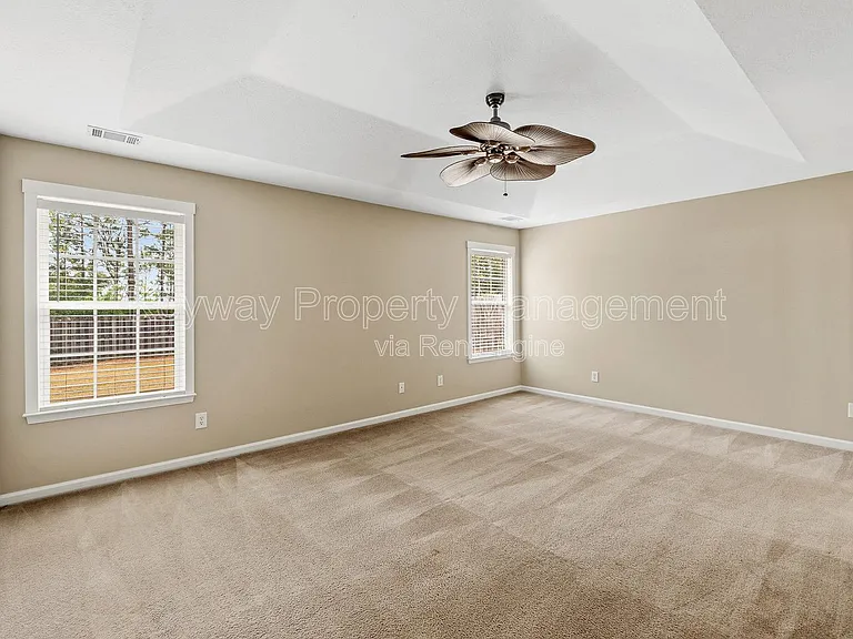 3124 Saint Charles Ave — Photo 9