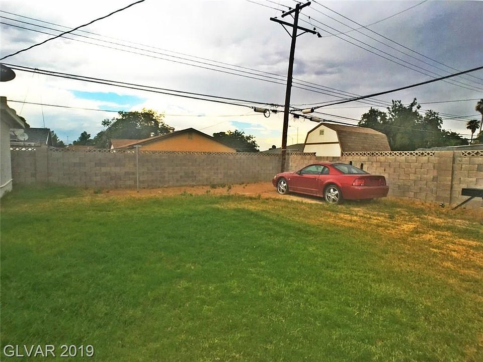 1st image of 1212 Clairemont St