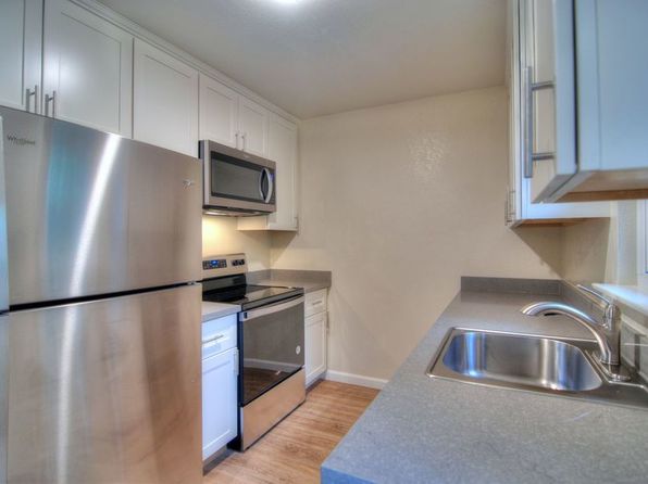 1191 Alameda De Las Pulgas APT 24