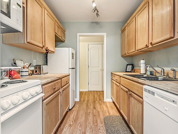 2nd image of 5709 Lyons View Pike APT 2203