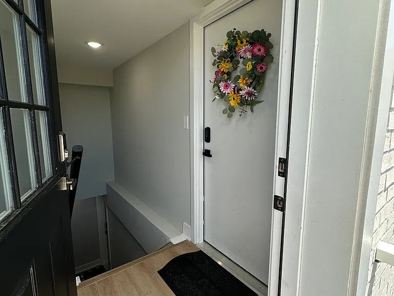 225 W 10th Ave #4 — Photo 13
