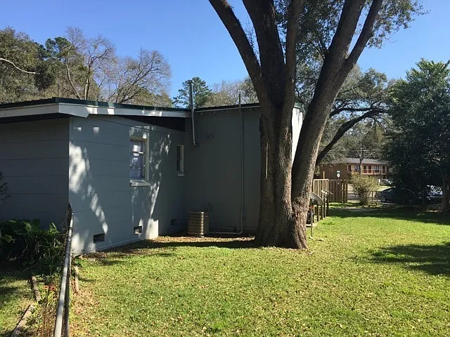 5 Bedroom House, Just Minutes from FSU! — Photo 3