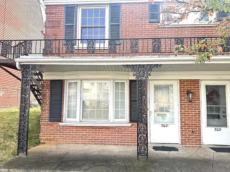 502 E Ross St #C — Photo 2