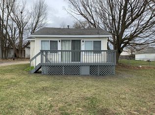 165 N Lake St, Harrison, MI 48625