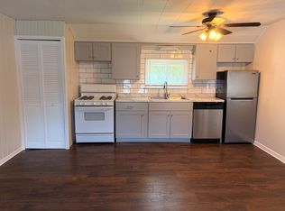 610 E Main St APT D, Flushing, MI 48433