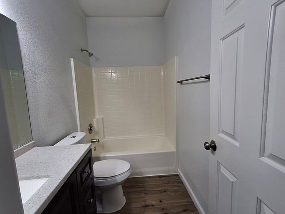 4th image of 30200 N Desert Willow Blvd