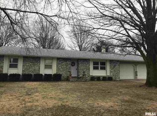 1214 Frisina St, Pawnee, IL 62558