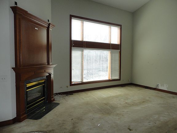 4th image of 16601 W Old Orchard Dr