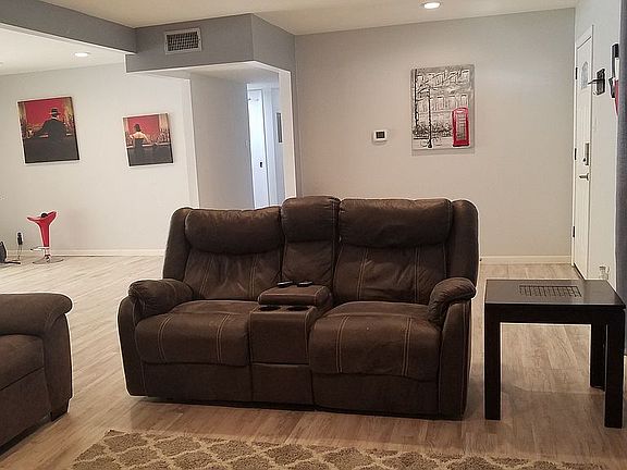 4th image of 307 Montfort Dr