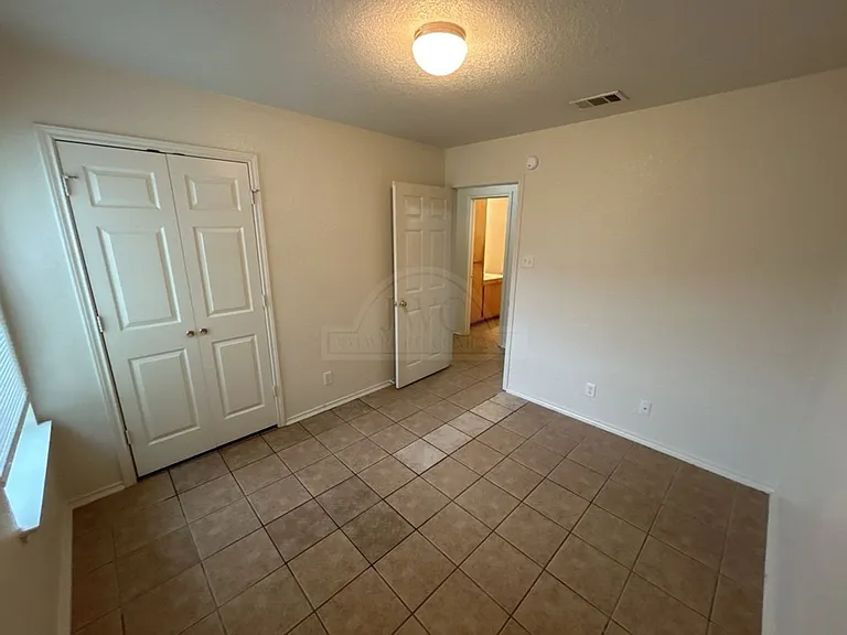 306 Jeff Gordon Dr — Photo 18