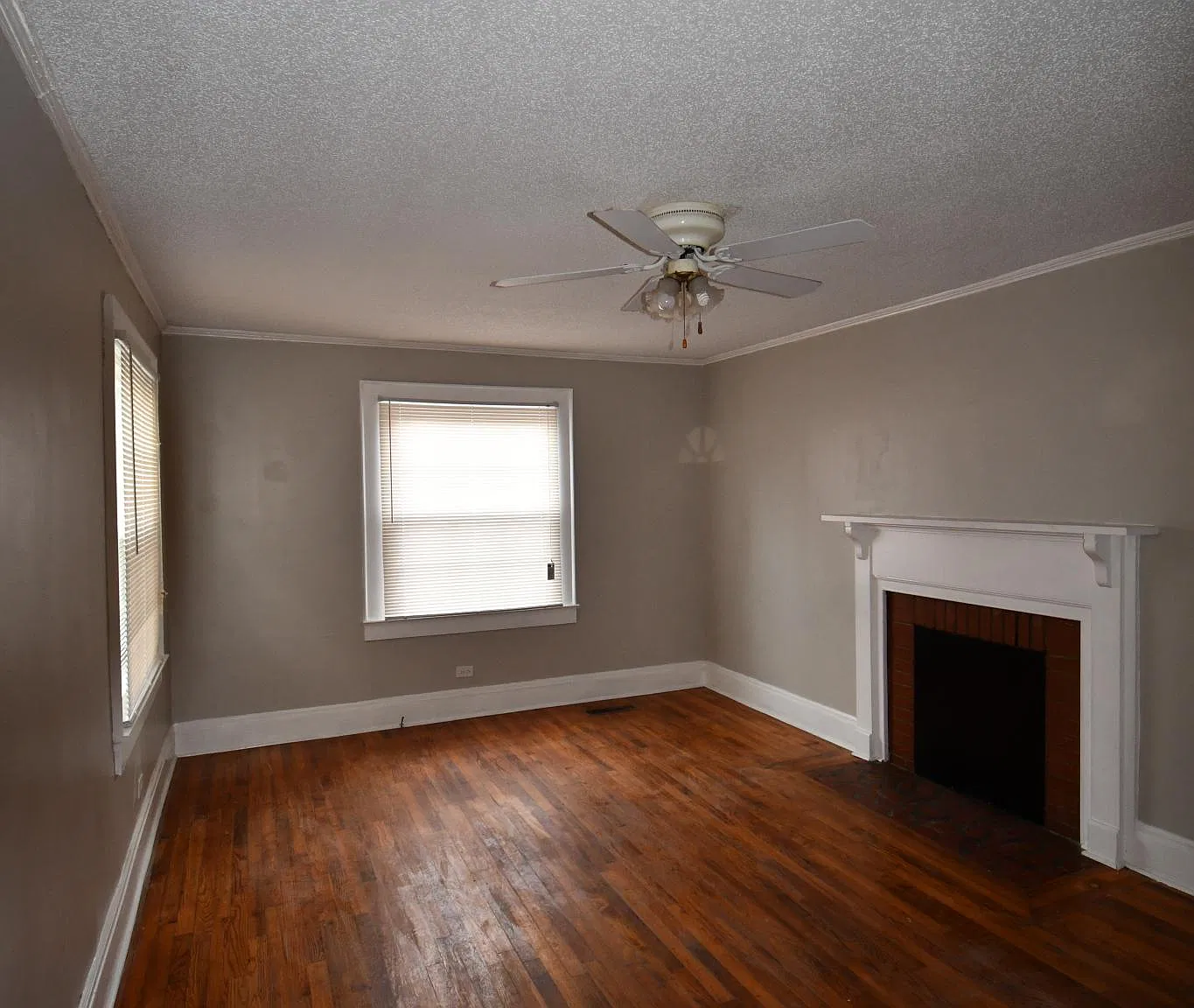 3 bed, 900 sqft, $1,250 — Photo 3