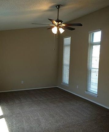 5th image of 2115 Sheraton Dr