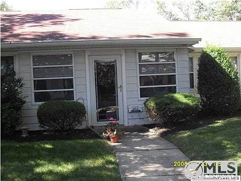 1st image of 265B Kingston Ct
