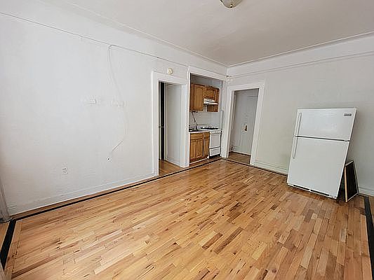 1st image of 993 Carroll St APT A3