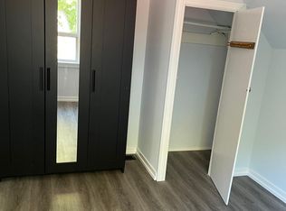 1 Southmead Rd, Toronto, ON M1L 2H7