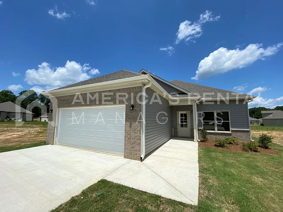 68 Water Oak Dr