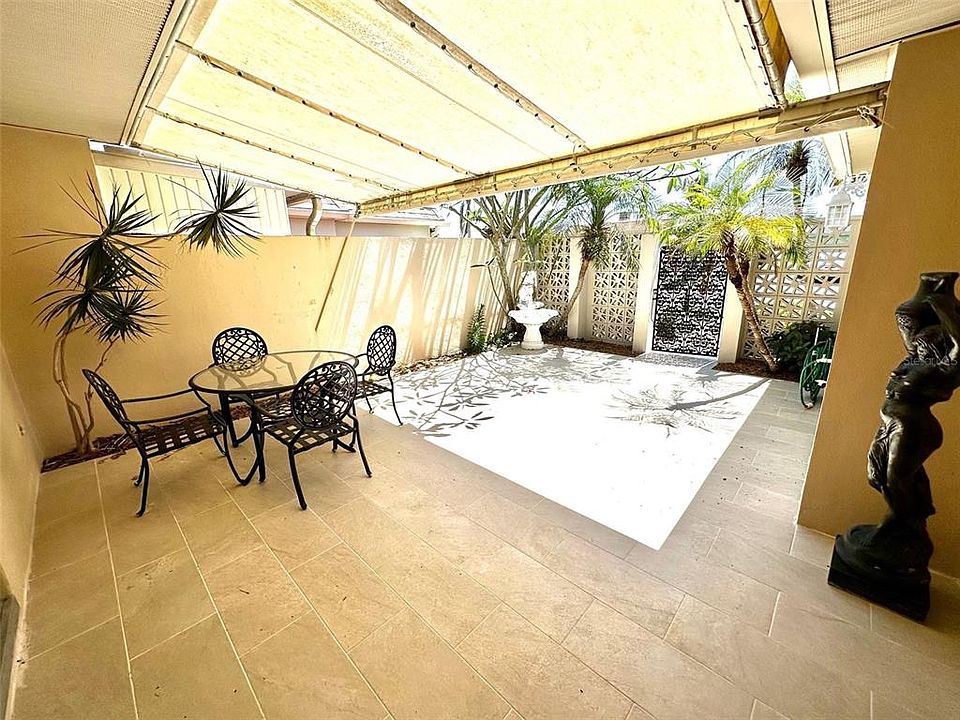 355 Boca Ciega Point Blvd, Saint Petersburg, FL 33708 MLS U8196277