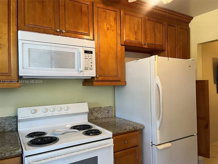 501 Blue Heron Dr #306A — Photo 18