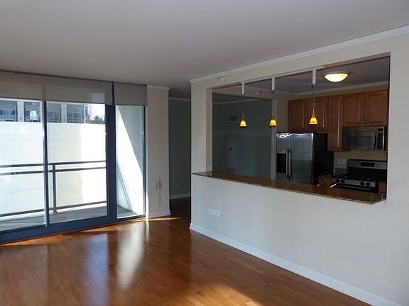 4th image of 201 N Westshore Dr APT 407