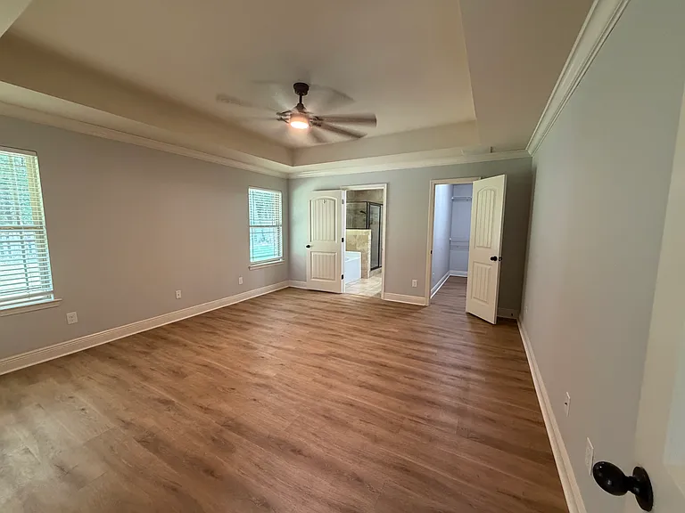 5563 Tucker Cir — Photo 11
