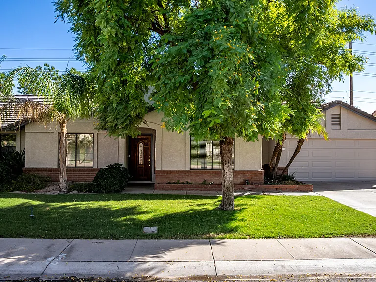2041 E Marquette Dr — Photo 17