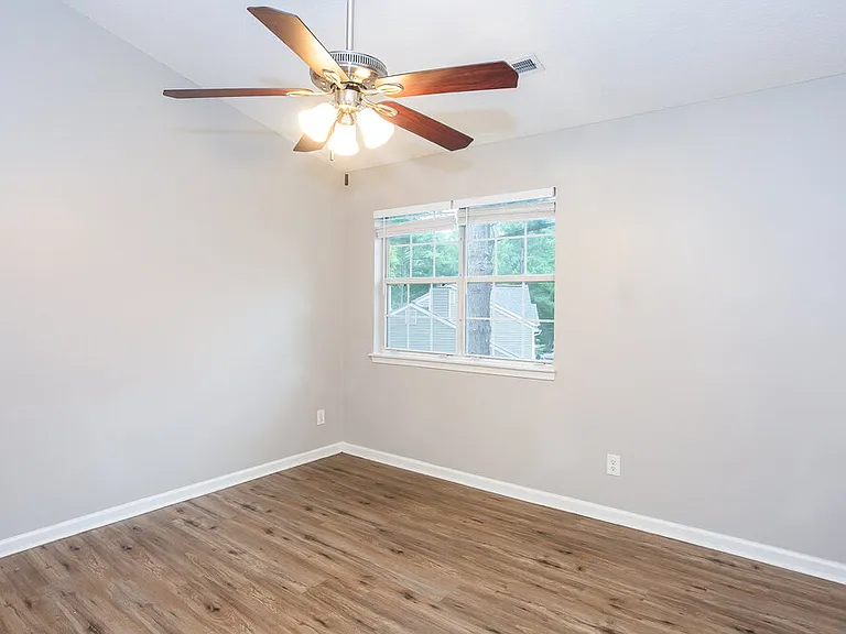 5746 Prescott Ct — Photo 10