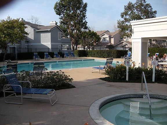 5th image of 3819 Creststone Pl