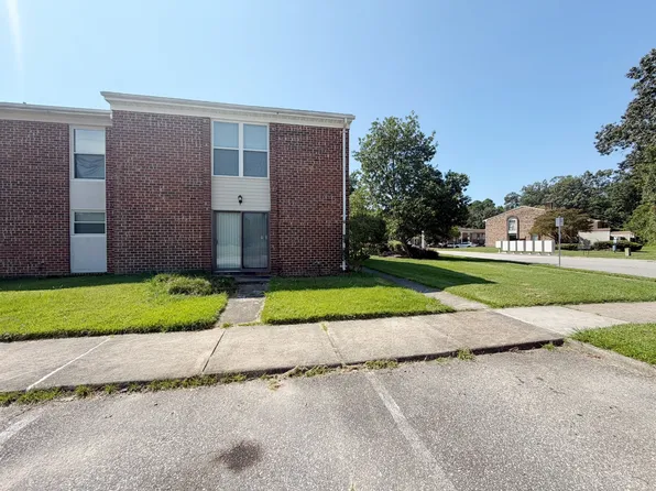 5015 Dunderdale Ct, Virginia Beach, VA 23462
