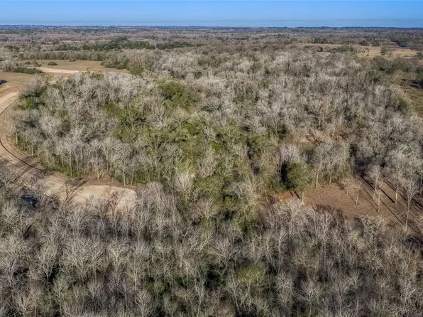 25 Millwood Trl, Brenham, TX 77833