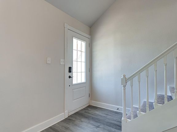 2nd image of 2601 Saratoga Ave