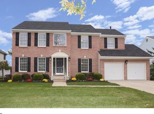 16 Lexington Cir, Marlton, NJ 08053