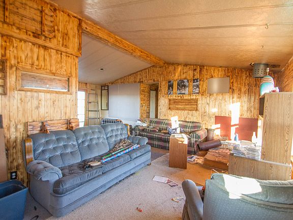 2nd image of 15860 Bankers Ct