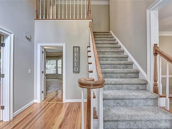 3rd image of 735 Tuckahoe Trl