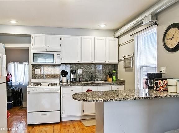3rd image of 4217 N Bernard St #1