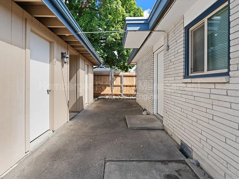 4117 N Howard St — Photo 21