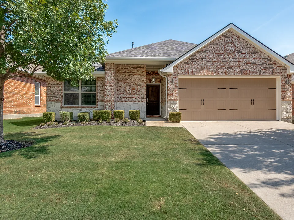 7046 Belteau Ln